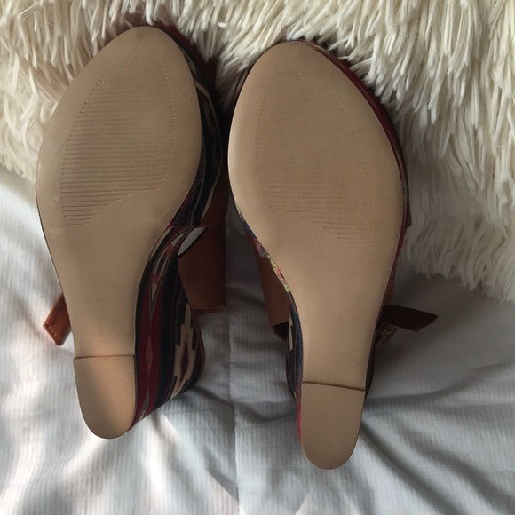 Steve Madden size 7 Elissaa wedges - Picture 4 of 4